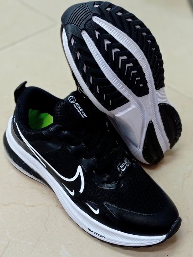 نایک ایر زوم لژدار